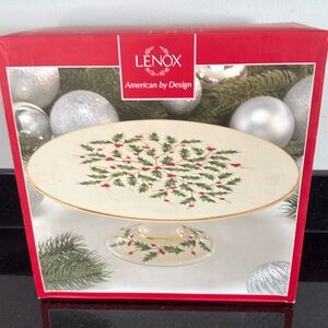 11” Diameter Pedestal Cake plate stand